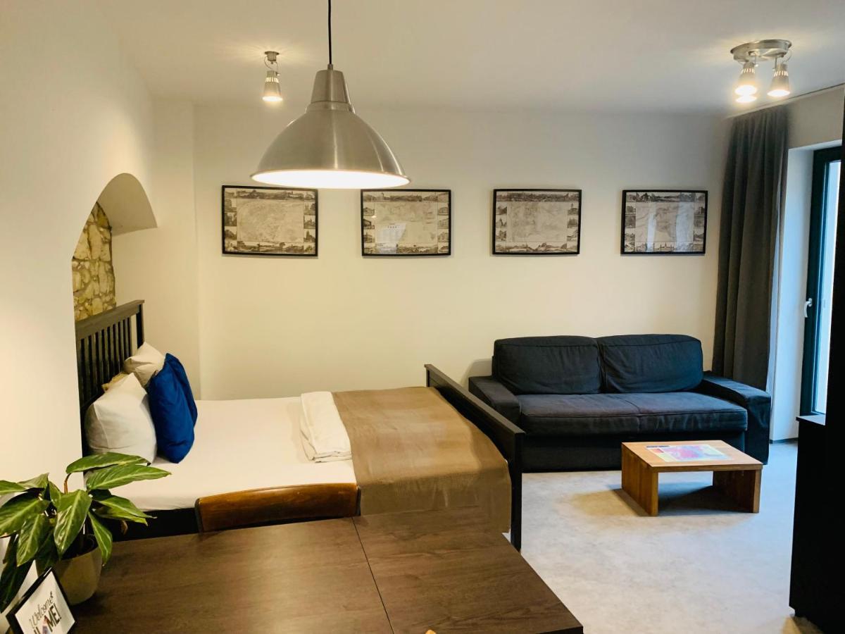 Cozy Friendly Place With Free Parking Prague Ngoại thất bức ảnh