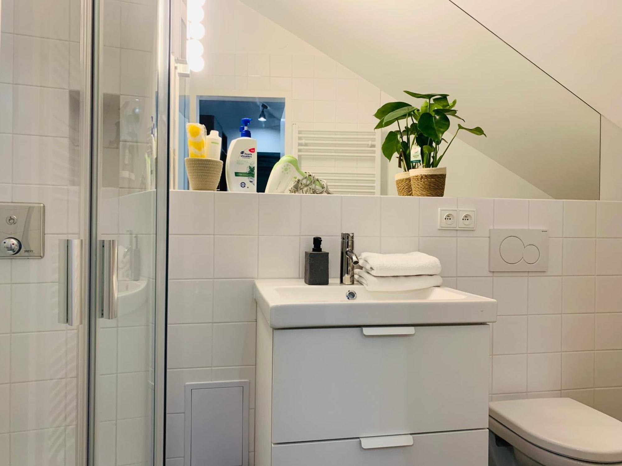 Cozy Friendly Place With Free Parking Prague Ngoại thất bức ảnh